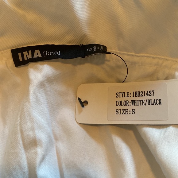 Black and white off the shoulder corset blouse - Picture 5 of 6